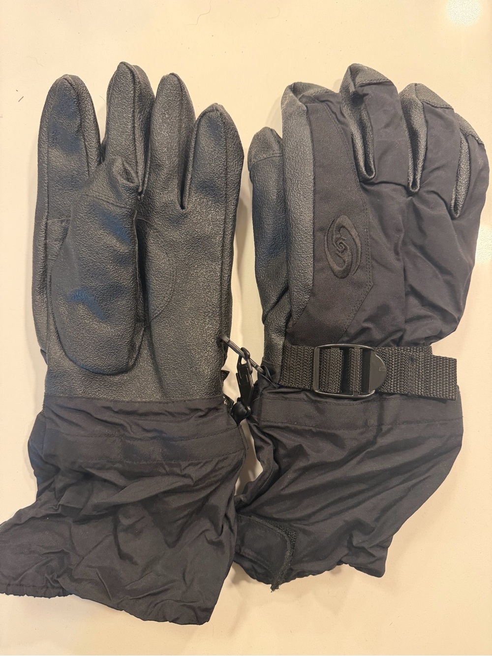 Men's Black Insulated Winter Gloves with Adjustable Wrist Strap